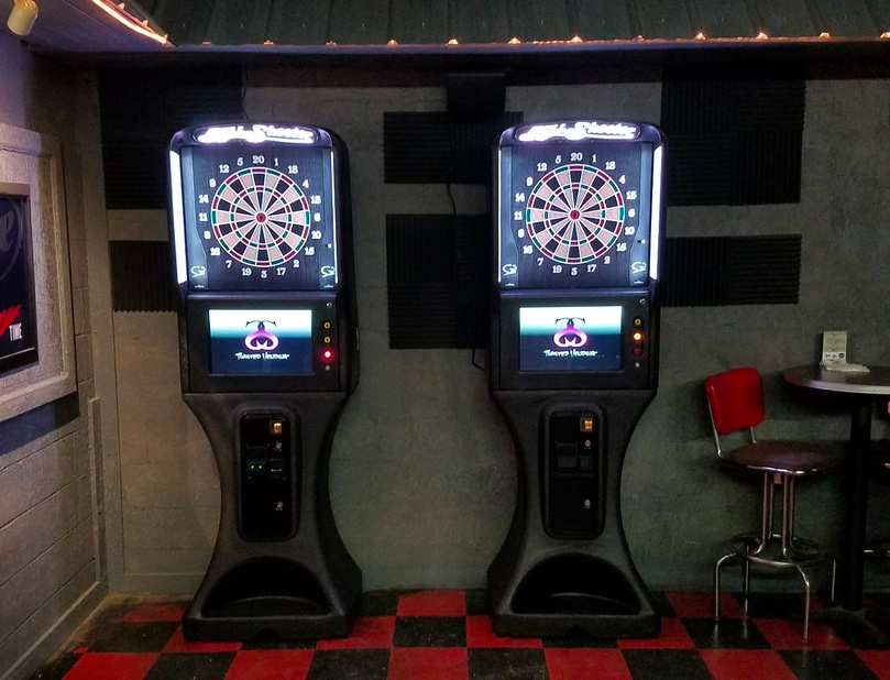 arcade dart board
